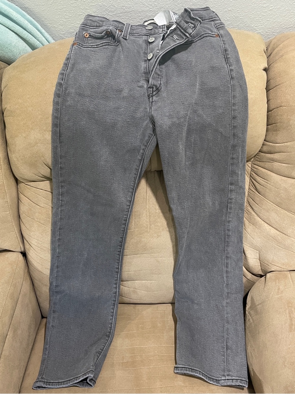 Levi's High-Rise Wedgie Straight Leg Jeans - Charcoal Gray